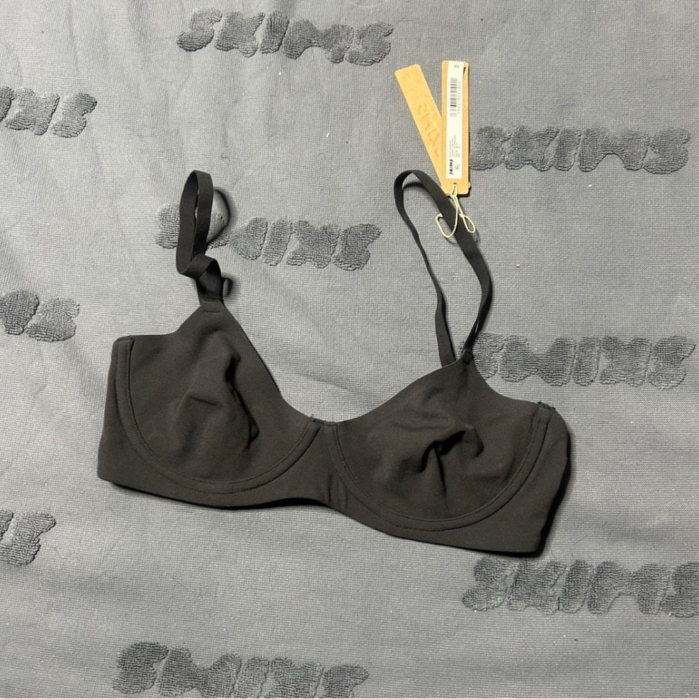 Skims Bra